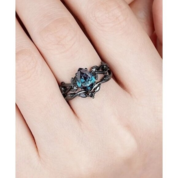 Pear Cut Alexandrite & Moissanite 2 piece Bridal Wedding engagement ring Rhodium - Picture 8 of 8